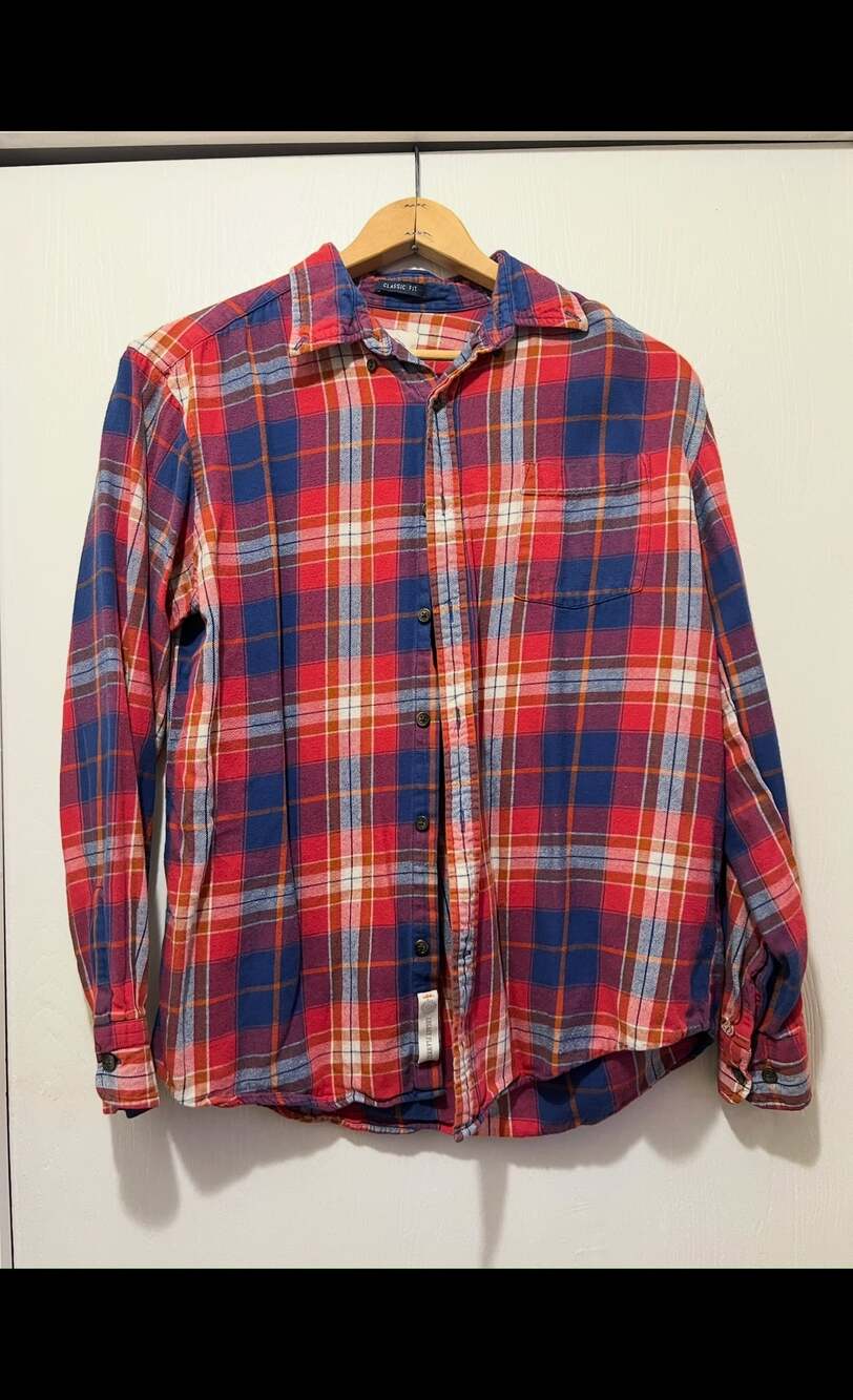 St. John's Bay Legacy Flannel Classic Fit Red & Blue Plaid Long Sleeve Button Do